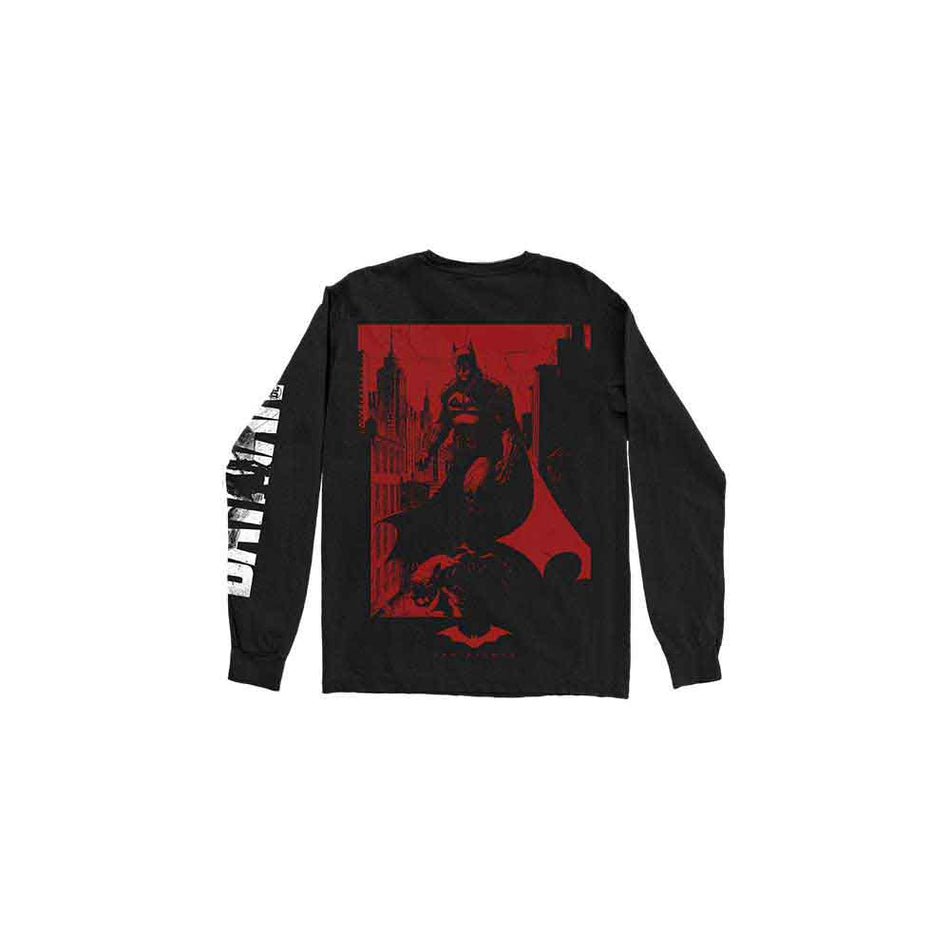 DC Comics Unisex Long Sleeve T-Shirt: The Batman Red Car & Figure (Black) (Back & Sleeve Print)