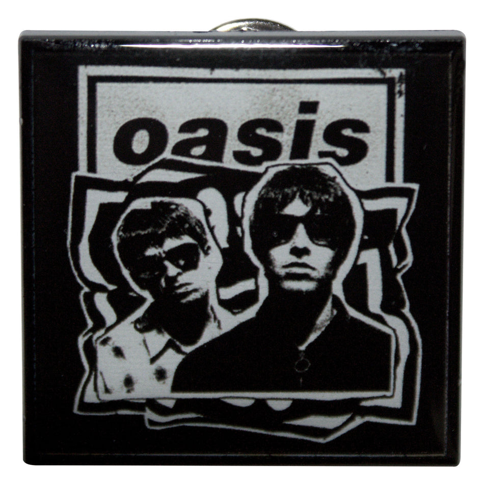 Oasis Pin Badge: Paper Cut-Out Photo (Ex-Tour)