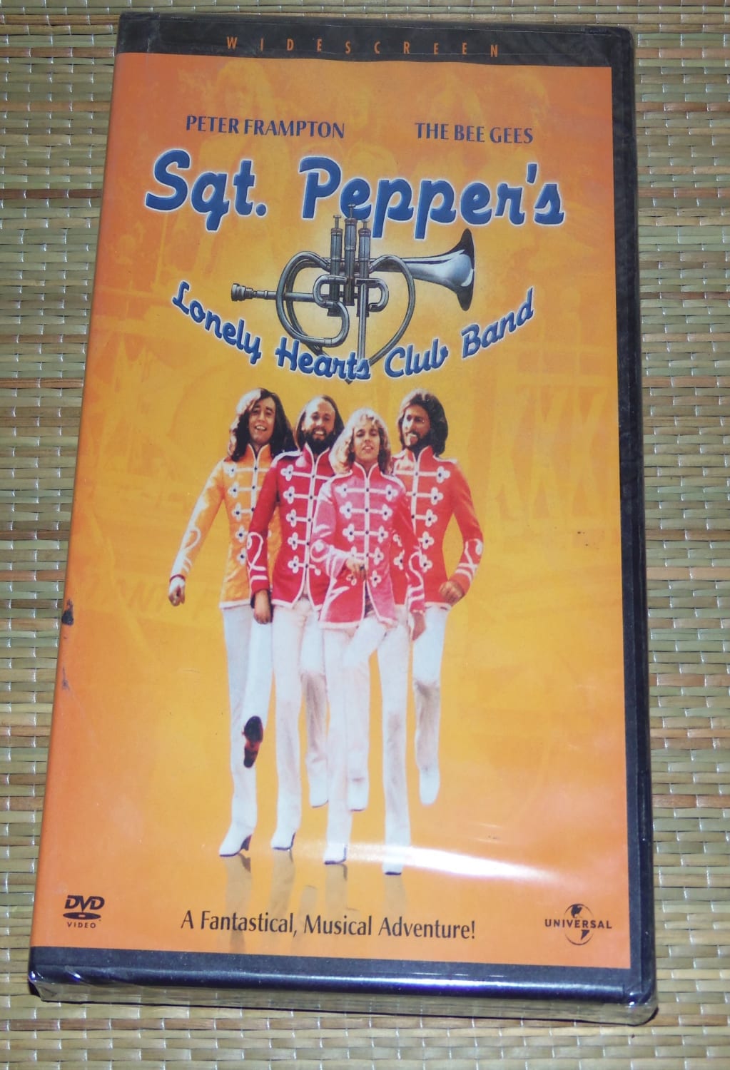 Sgt. Pepper's Lonely Hearts Club Band - (Widescreen, Subtitled, Dolby, Digital Theater System) - [DVD]