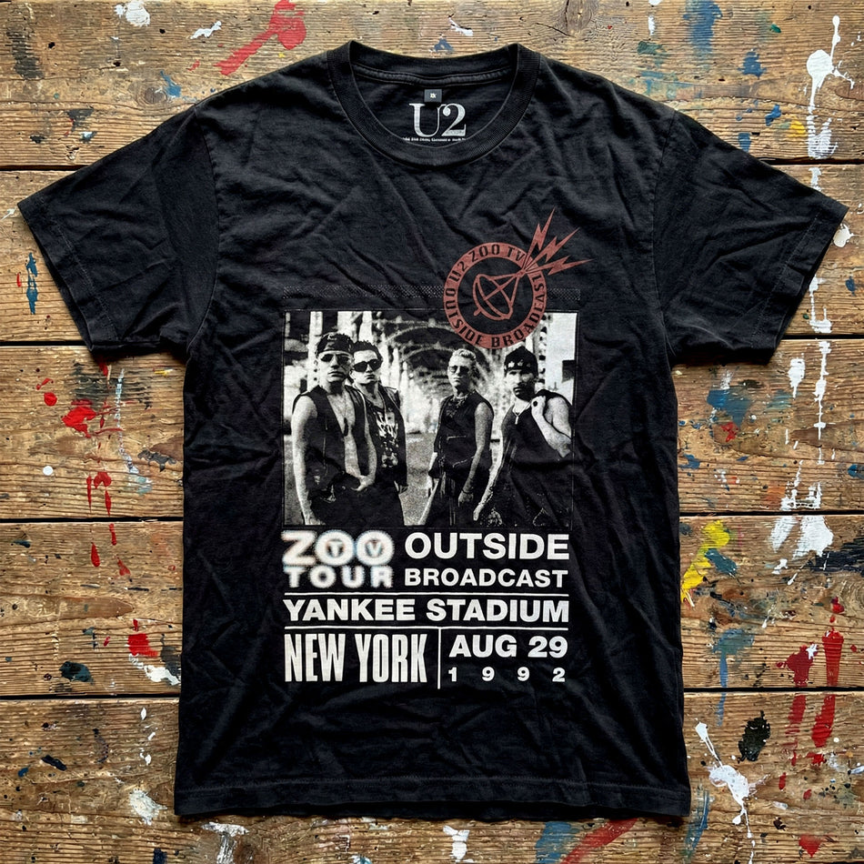 U2 Unisex Premium Carbon T-Shirt: Zoo TV Tour NY Poster 08.29.92 (Black)