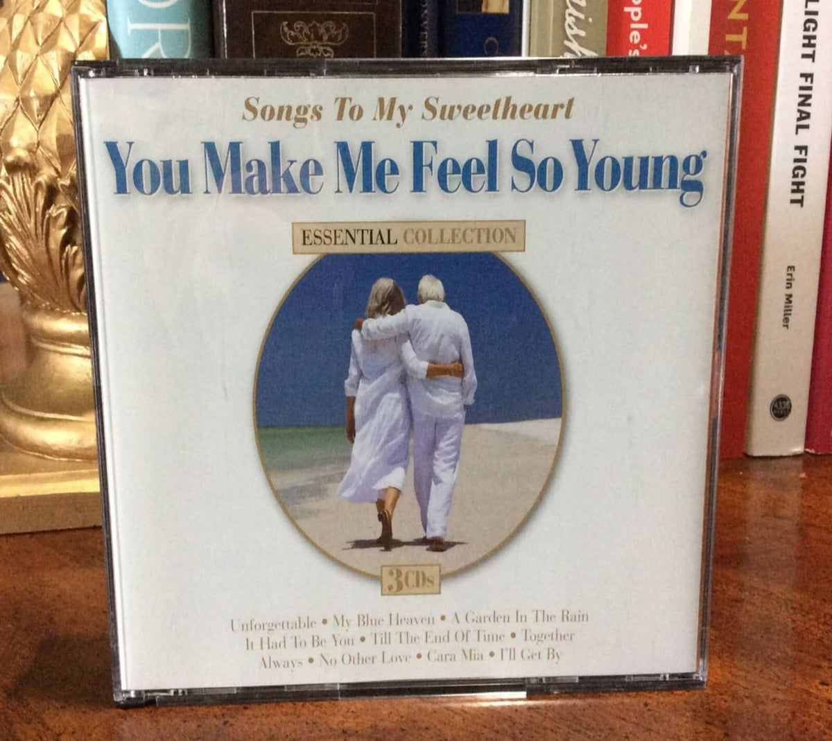 Various - YOU MAKE ME FEEL SO YOUNG - [CD]